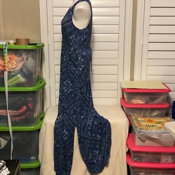 Motherhood Maternity Navy Patterned Maxi Dress - Picture 9 of 9